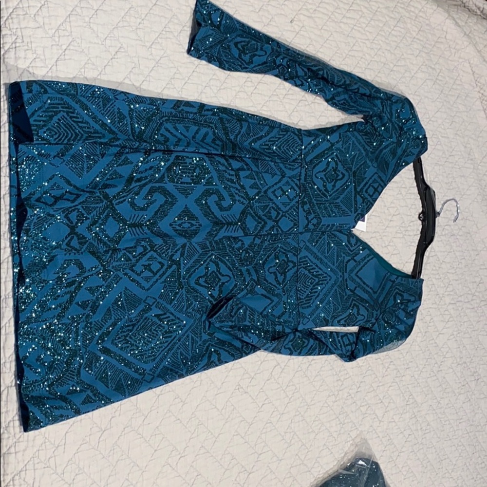 Dress - Picture 3 of 3